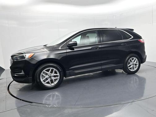 Black Metallic 2024 Ford Edge SEL