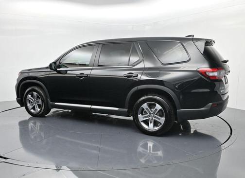 2023 Honda Pilot AWD EX-L 8 Passenger