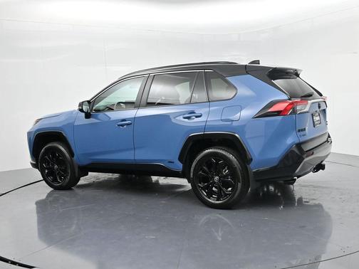 2024 Toyota RAV4 Hybrid SE
