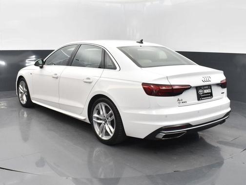 2023 Audi A4 45 S line Premium Plus