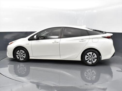 2016 Toyota Prius Three