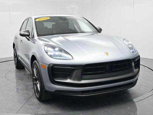 2024 Porsche Macan T