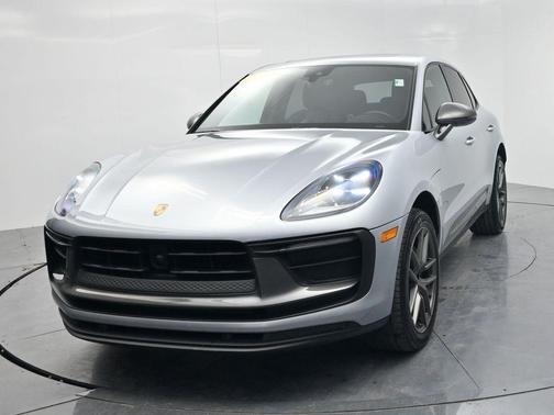 2024 Porsche Macan T