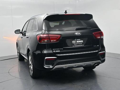 Ebony Black 2019 Kia Sorento SX