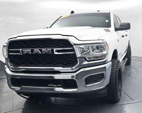 2021 RAM 2500 Tradesman Crew Cab 4x4 6'4' Box