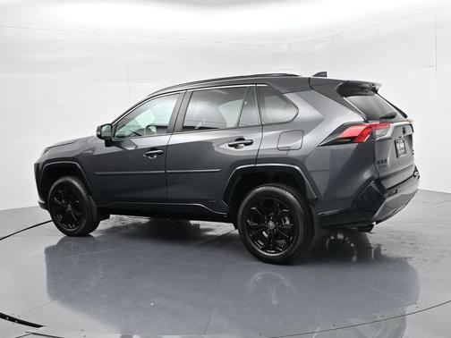 2024 Toyota RAV4 Hybrid SE