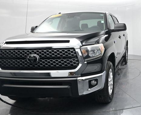 2018 Toyota Tundra SR5
