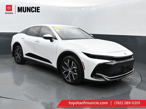 Oxygen White 2024 Toyota Crown XLE