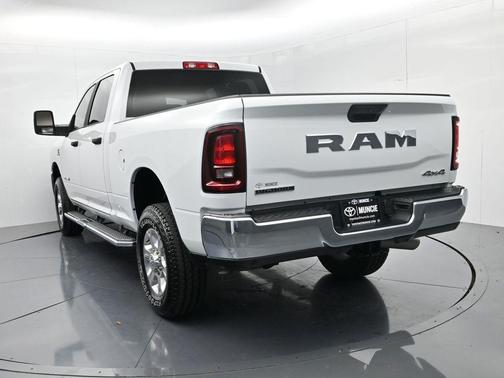 2025 RAM 2500 Big Horn Crew Cab 4x4 6'4' Box