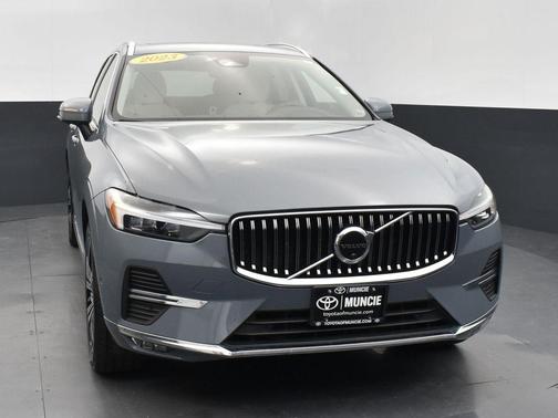 2023 Volvo XC60 B5 Plus Bright Theme