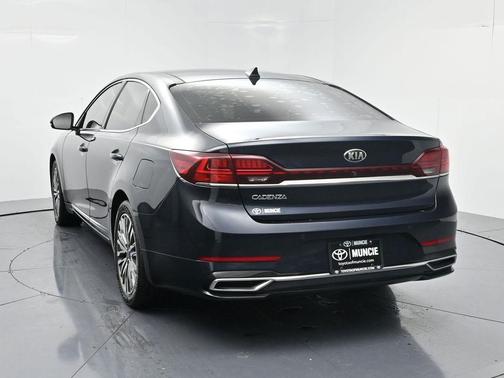 2020 Kia Cadenza Technology