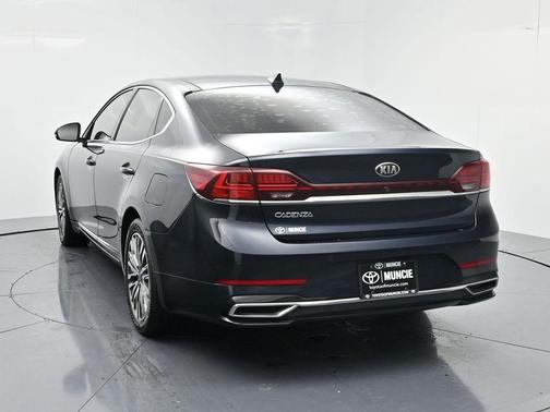 2020 Kia Cadenza Technology