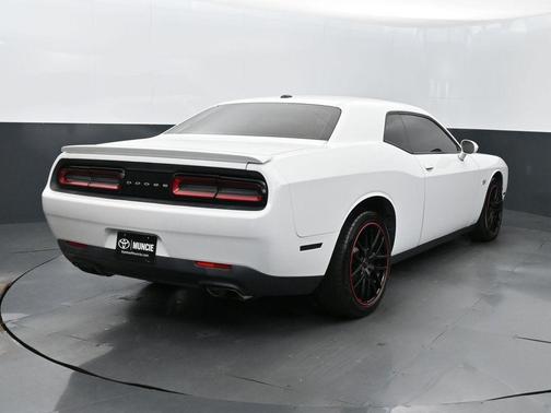 2017 Dodge Challenger R/T