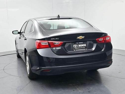 Dark Ash Metallic 2023 Chevrolet Malibu FWD 1LT