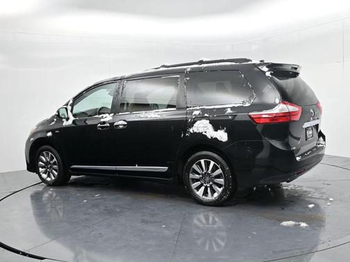 2018 Toyota Sienna Limited Premium