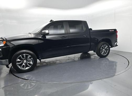 Black 2022 Chevrolet Silverado 1500 LT