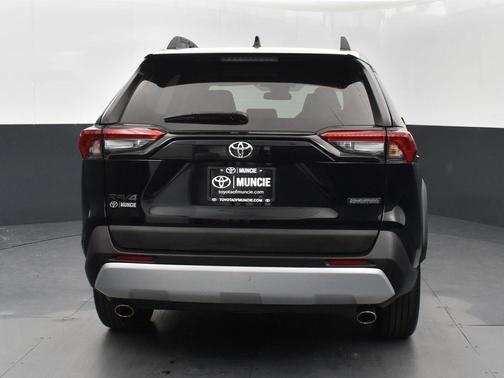 2023 Toyota RAV4 Adventure