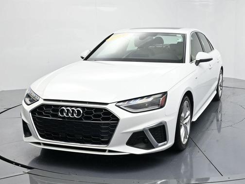 2023 Audi A4 45 S line Premium Plus