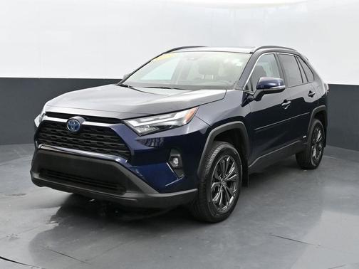 2023 Toyota RAV4 Hybrid XLE Premium