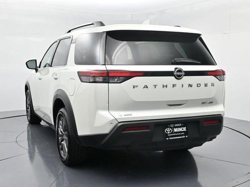 2024 Nissan Pathfinder SV 4WD