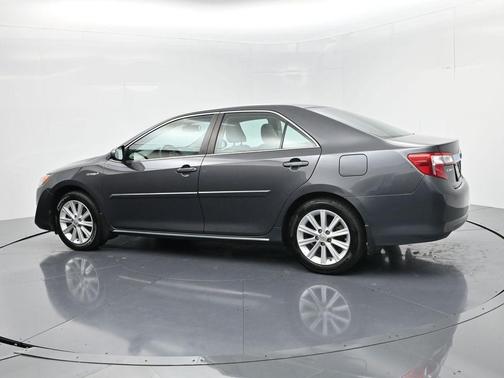 2013 Toyota Camry Hybrid XLE