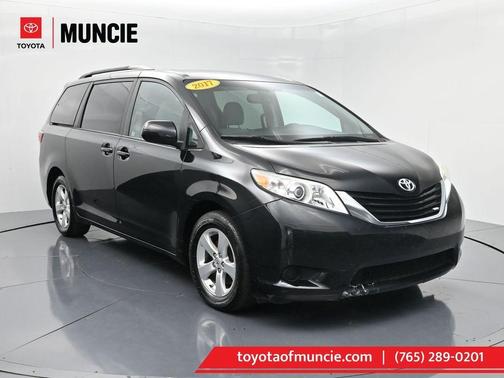 2017 Toyota Sienna LE