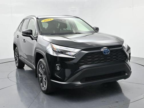 2022 Toyota RAV4 Hybrid XLE Premium