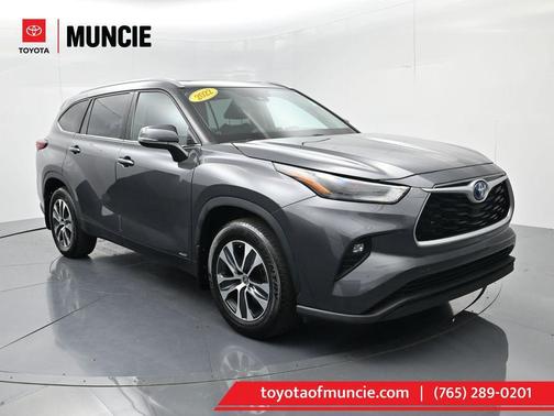 2022 Toyota Highlander Hybrid XLE