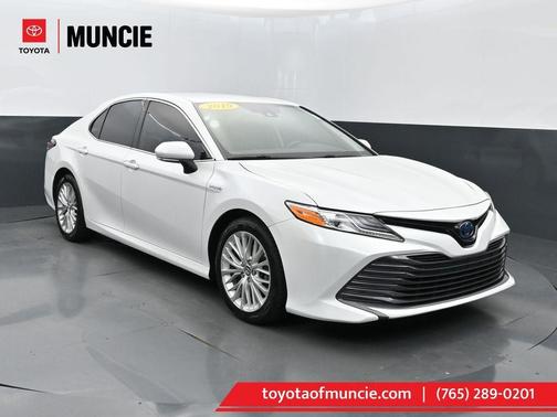 2019 Toyota Camry Hybrid XLE