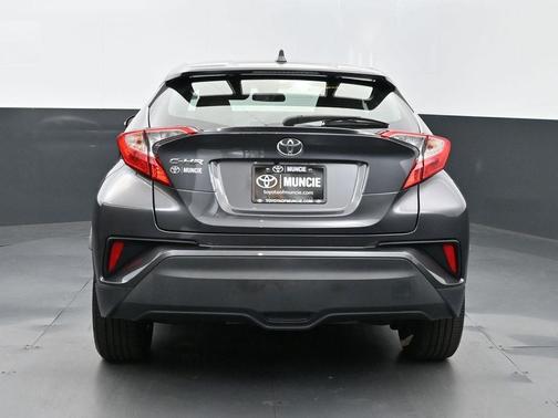 2021 Toyota C-HR XLE