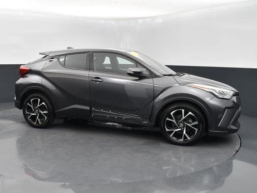 2021 Toyota C-HR XLE
