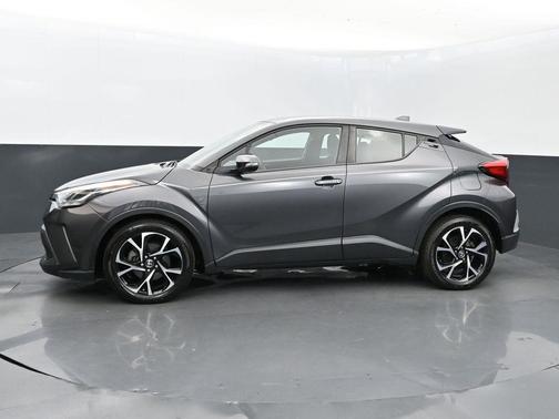 2021 Toyota C-HR XLE