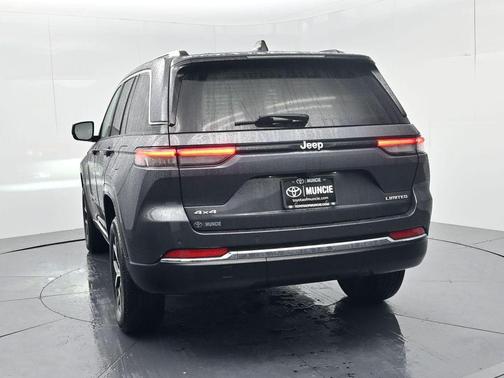 Baltic Gray Metallic Clearcoat 2024 Jeep Grand Cherokee Limited