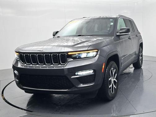 Baltic Gray Metallic Clearcoat 2024 Jeep Grand Cherokee Limited