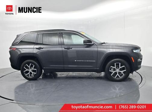 Baltic Gray Metallic Clearcoat 2024 Jeep Grand Cherokee Limited