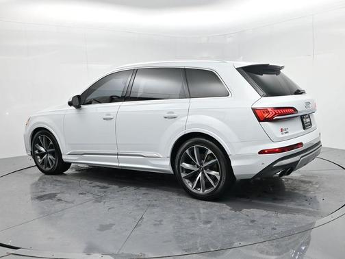 2023 Audi SQ7 4.0T Premium Plus