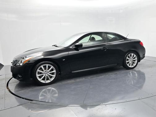 2014 INFINITI Q60 Base