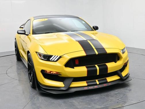 2017 Ford Shelby GT350 Base