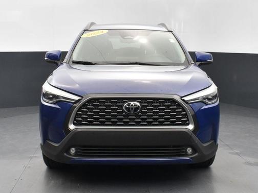 2024 Toyota Corolla Cross XLE