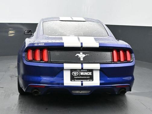 2016 Ford Mustang V6
