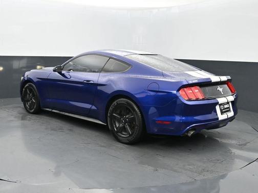 2016 Ford Mustang V6