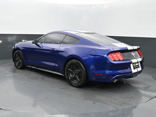 2016 Ford Mustang V6
