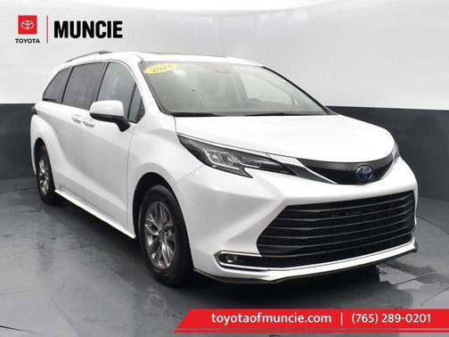 2023 Toyota Sienna XLE