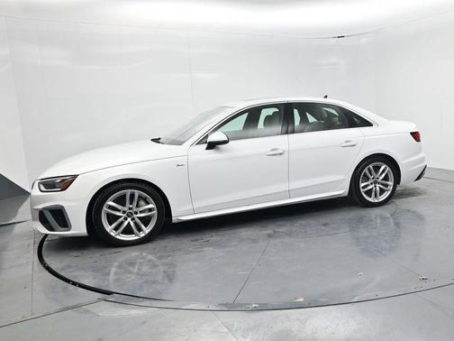 2023 Audi A4 45 S line Premium Plus