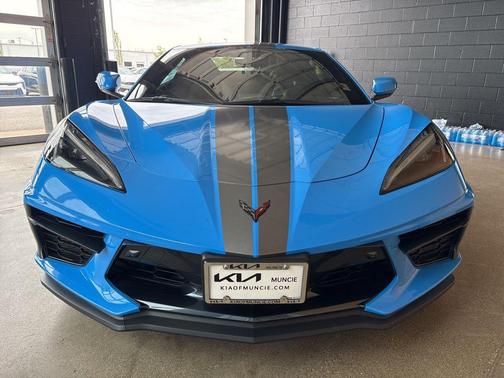 Rapid Blue 2020 Chevrolet Corvette Stingray w/2LT
