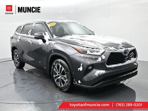 2022 Toyota Highlander Hybrid XLE