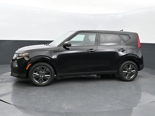 2022 Kia Soul EX