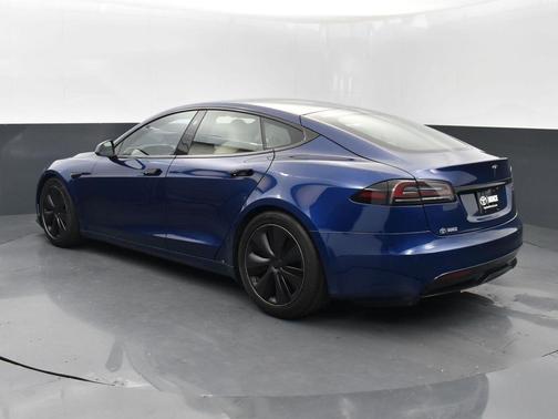 2022 Tesla Model S Base