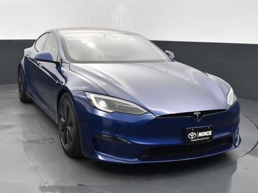 2022 Tesla Model S Base