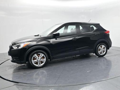 Super Black 2020 Nissan Kicks S